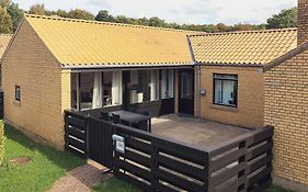 Charming 6-person Vacation In Middelfart